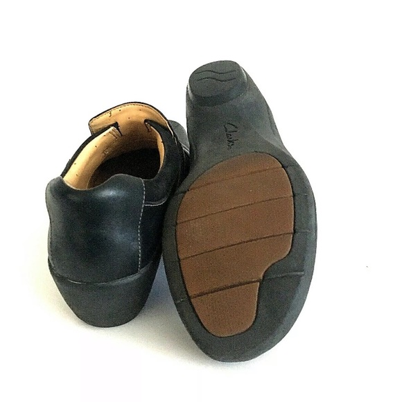 Clarks Unstructured Un Loop Black Leather Loafers - Picture 4 of 4